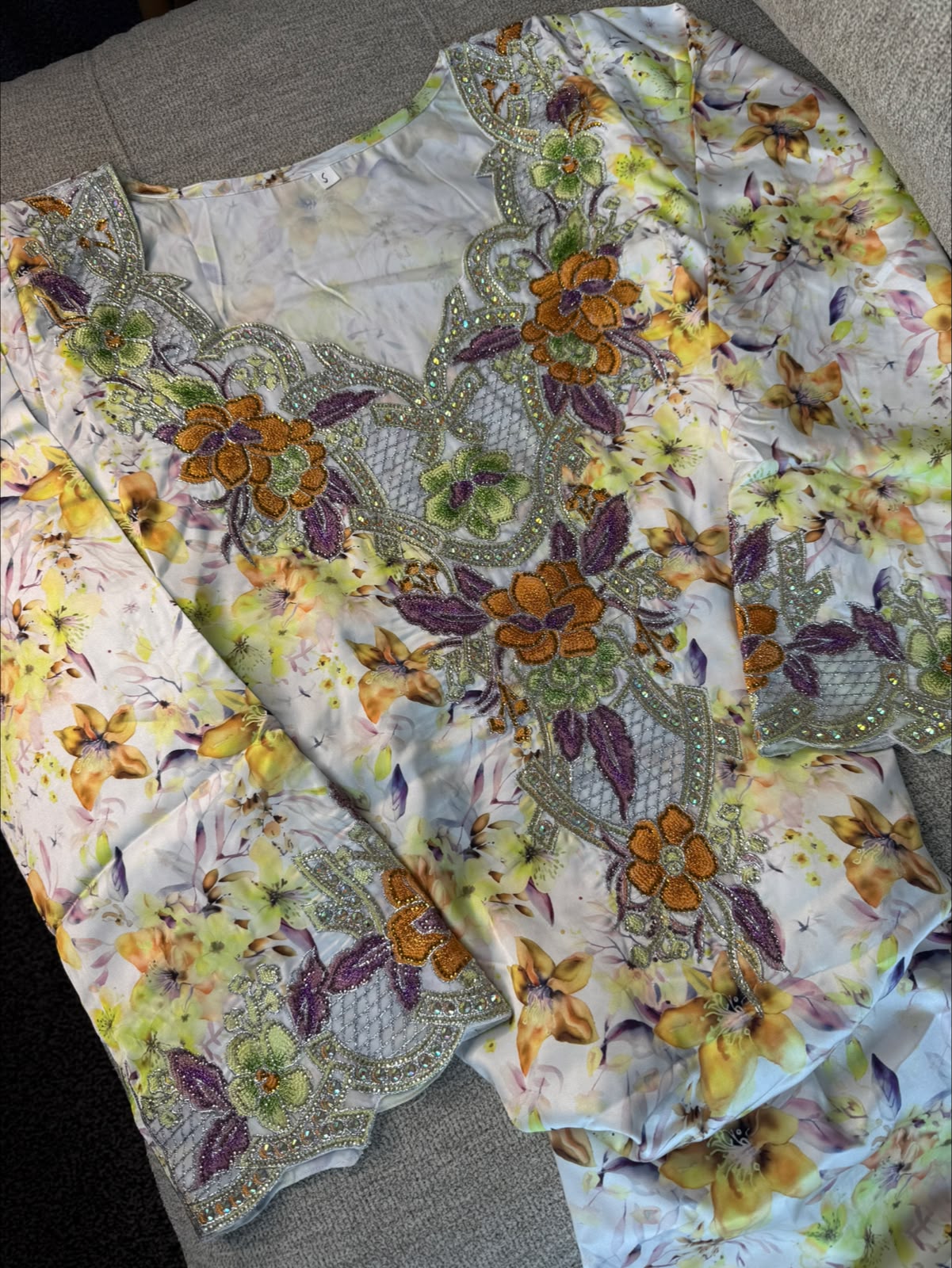Yellow Emirati Silk Makhwar with Matching Shayla | Elegant Traditional Modest Wear