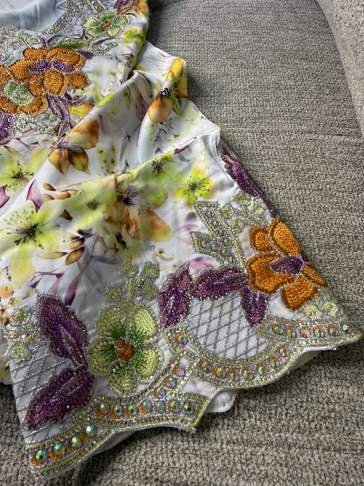Yellow Emirati Silk Makhwar with Matching Shayla | Elegant Traditional Modest Wear