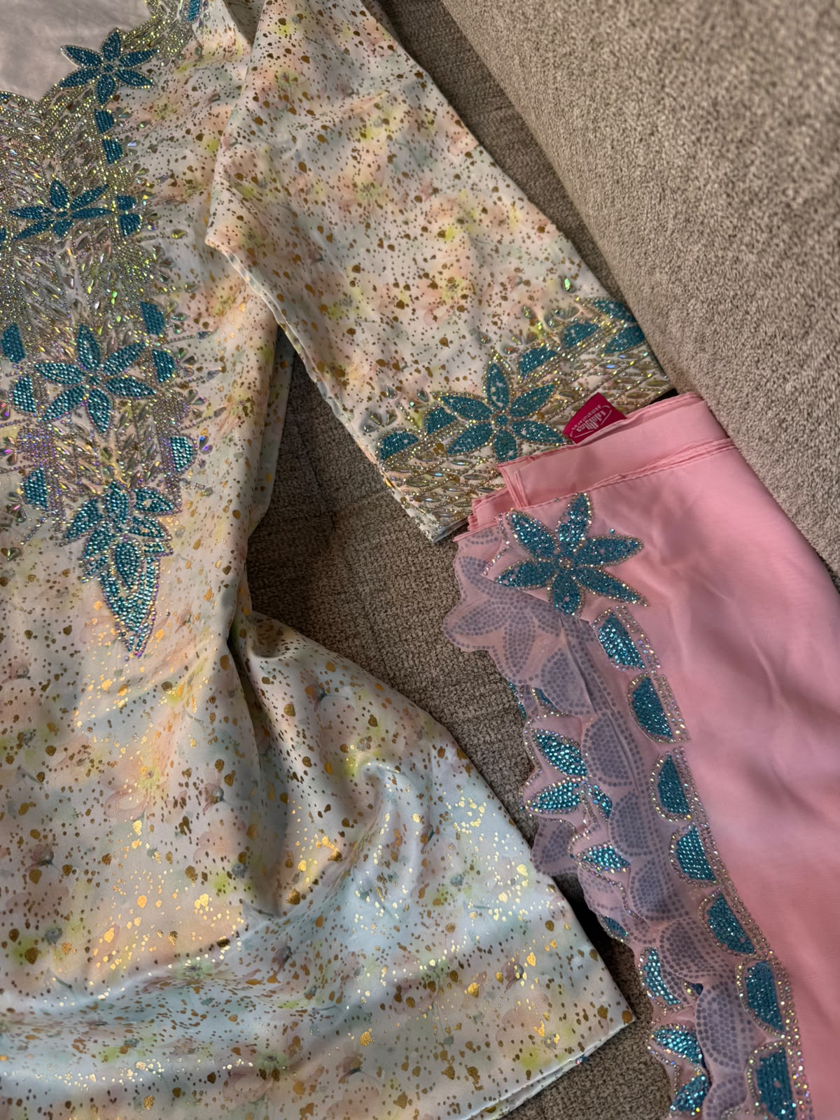 Bleu pure silk Emirati Makhwar, with Shayla, Ready to wear