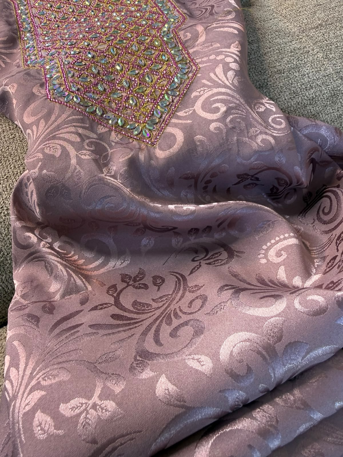 Purple Luxury Emirati Makhwar, ( Not Ready )